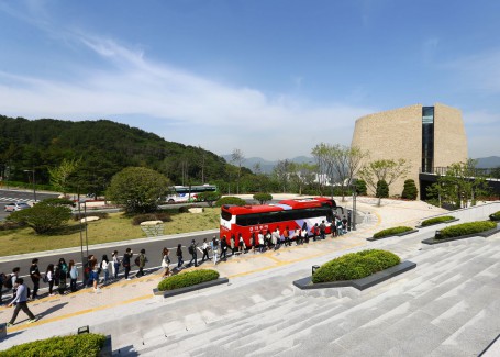 부산외국어대학교 홍보용 이미지